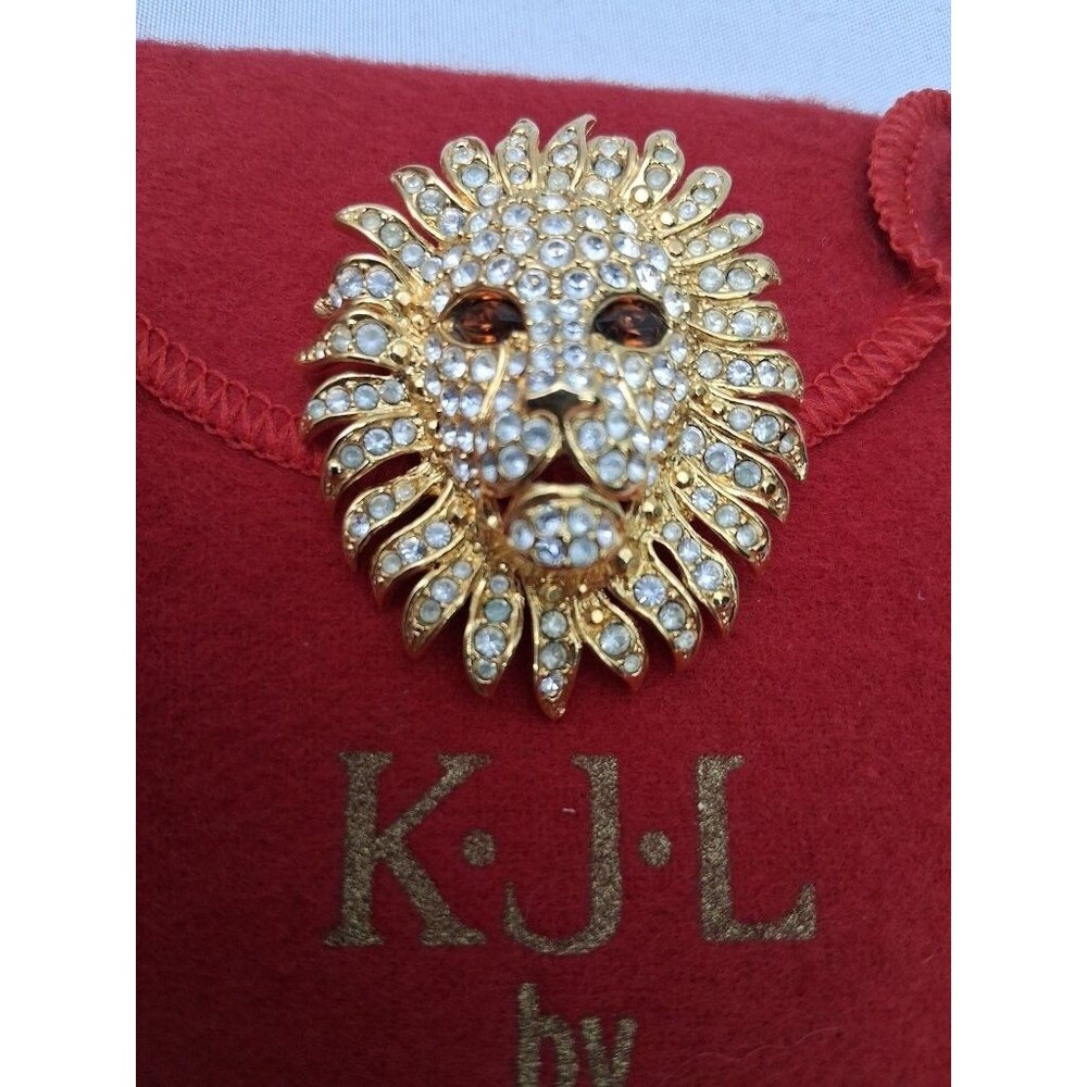 KJL by Kenneth Jay Lane Gold Tone Rhinestone Lion Head Brooch Pin